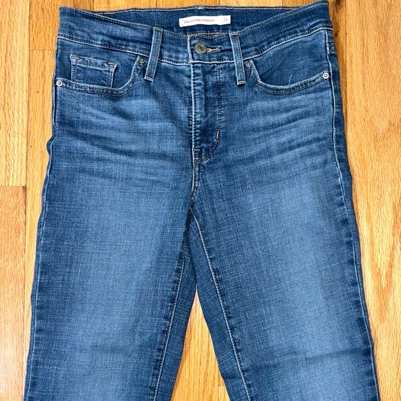 🌺🌻Women’s LEVIS 314 Shaping Straight Denim Jeans (W26 L32) - Picture 6 of 11